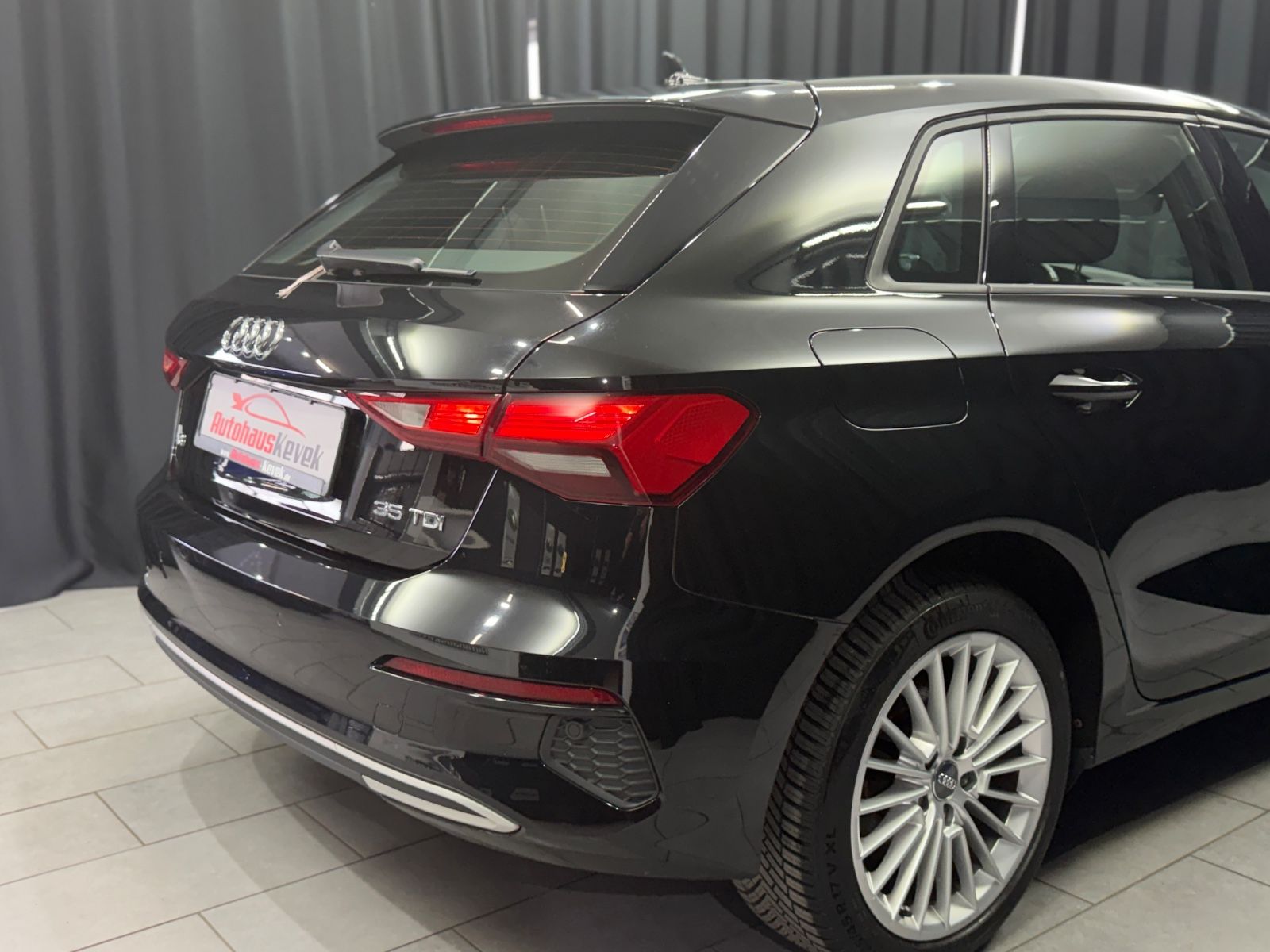 Fahrzeugabbildung Audi Audi A3 35 TDI Sportback advanced|AUTOMATIK|NAVI