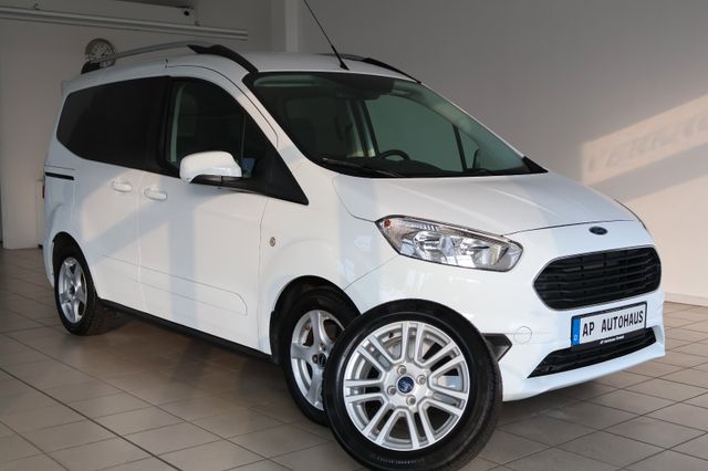 Ford Tourneo Courier Titanium Navi Tempomat 12764km