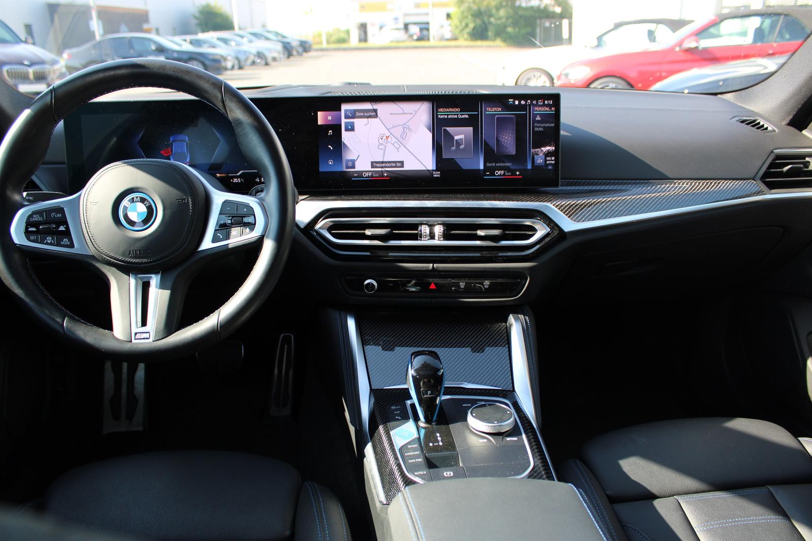 BMW i4 M50 Carbonpaket, Glasdach, AHK
