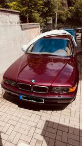BMW 735i A -