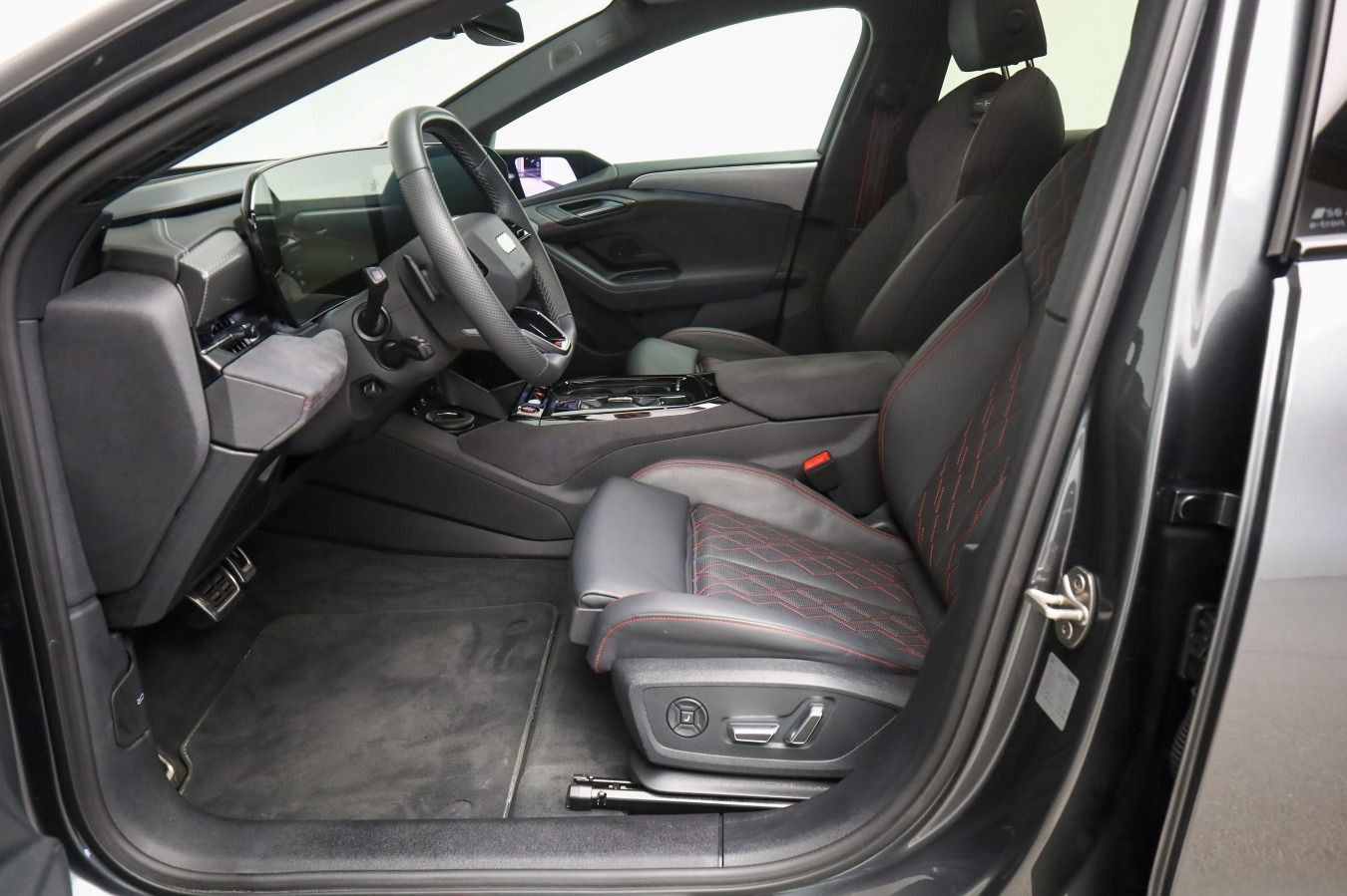 Audi S6 e-tron - Bild 8