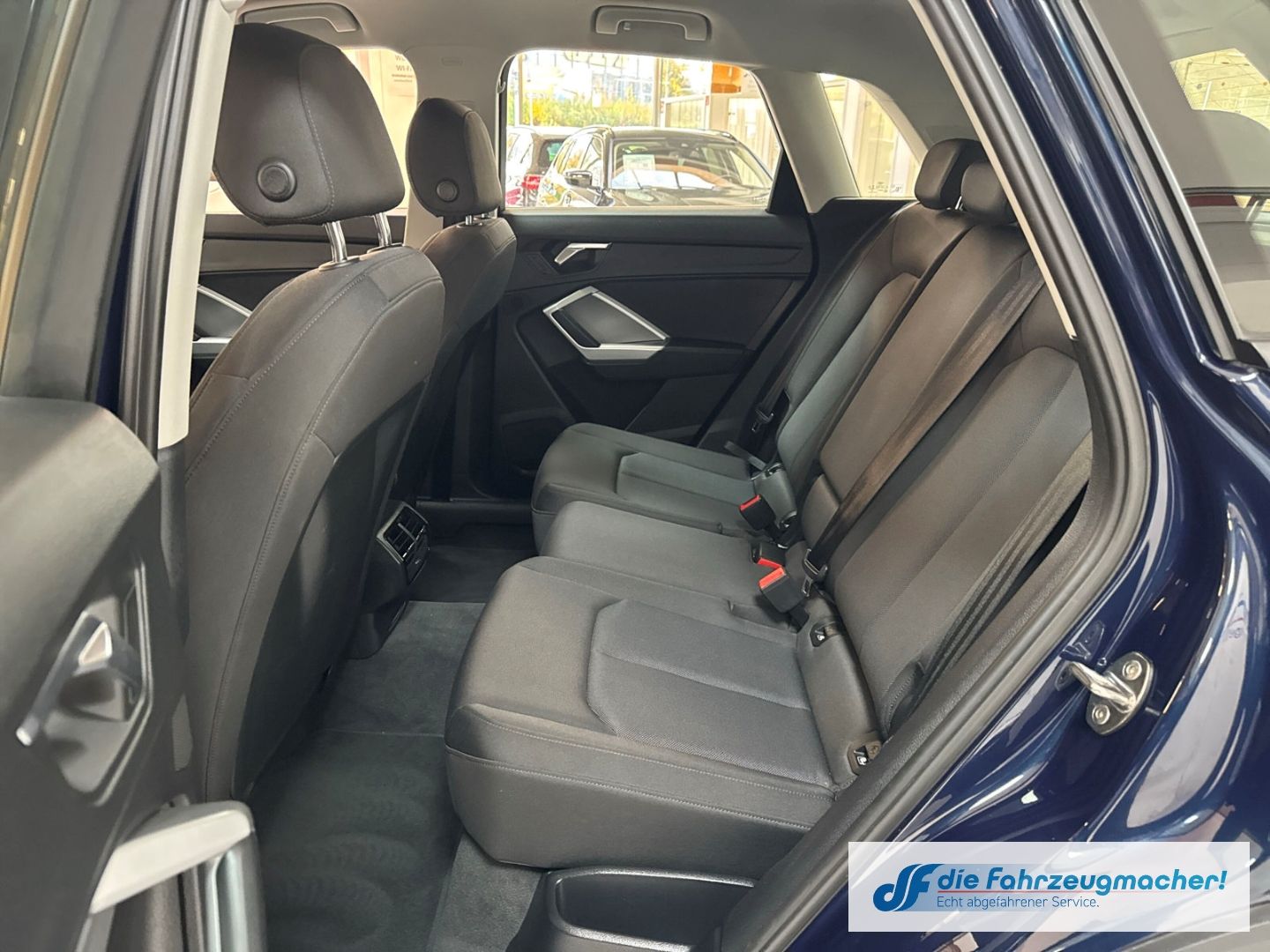 Fahrzeugabbildung Audi Q3 35 TFSI basis Digitales Cockpit Soundsystem L