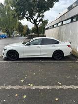 BMW 330d Sport Line Automatik  - BMW 330 in Solingen