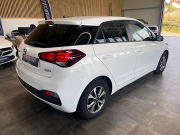 Hyundai i20 YES! *SPURASSIST*APPLE&ANDROID*KAMERA*LK.HZ