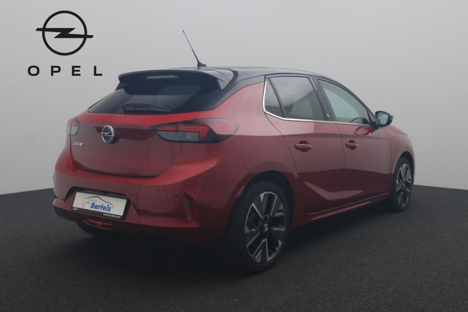 Fahrzeugabbildung Opel Corsa-e F First Edition IntelliLux Panorama PDC