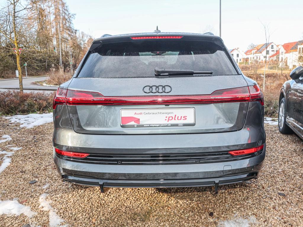 Audi e-tron - Bild 12