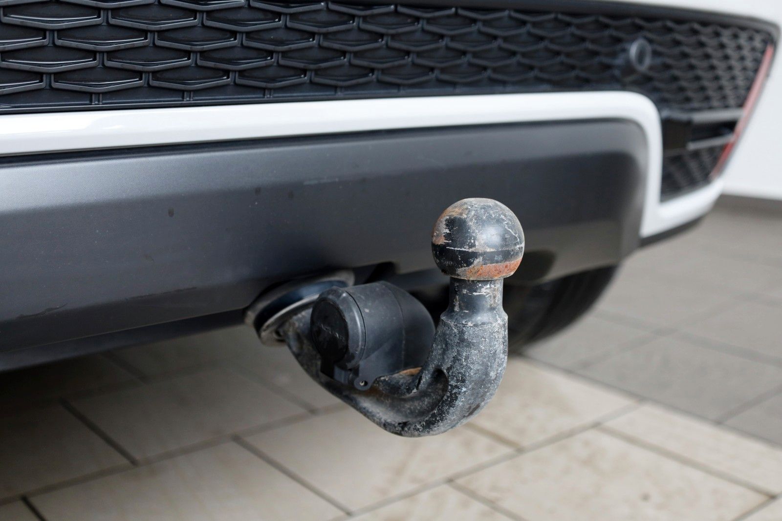Fahrzeugabbildung Jaguar E-Pace R-Dynamic SE AWD,Navi,Kamera,ACC,AHK+WR