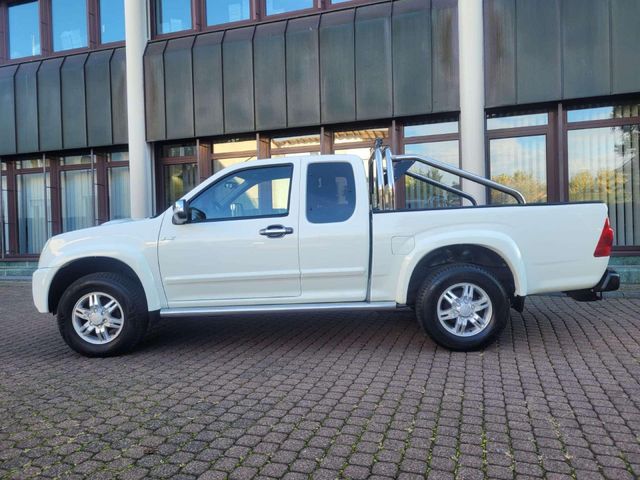 Isuzu D-Max 3.0 4x4 Space Cab Custom Nur 108 Tkm-AHK 3