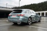 Mercedes-Benz E 300 de T Autom. - - gebrauchte Mercedes-Benz E 300 aus dem Jahr 2024
