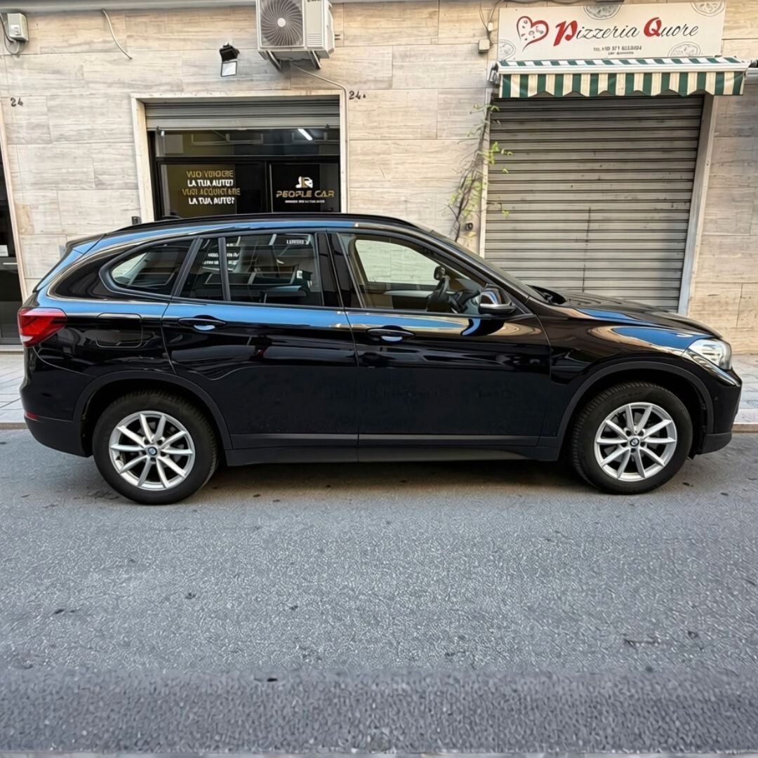 BMW Bmw X1 sDrive18d - 150CV imagem 3