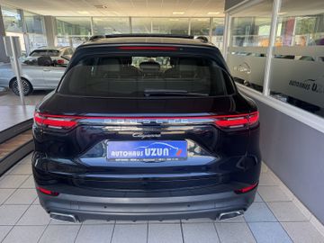 Porsche Cayenne - 5