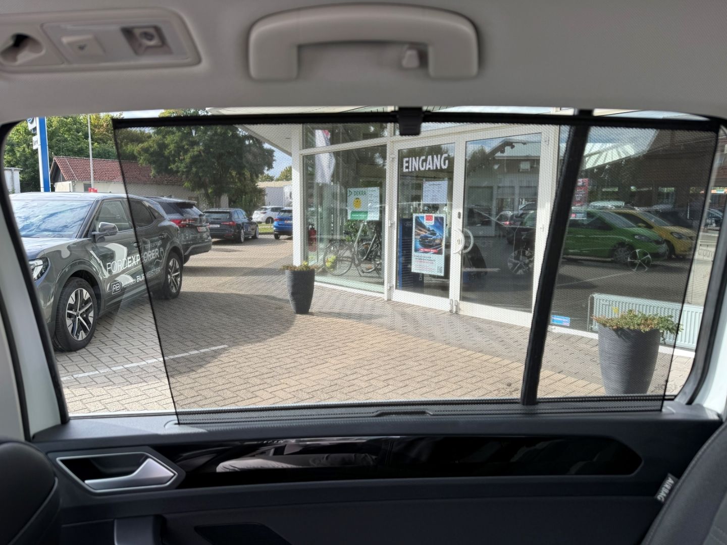 Fahrzeugabbildung Volkswagen Touran Highline BMT Sportpaket AHK Pano Navi LED