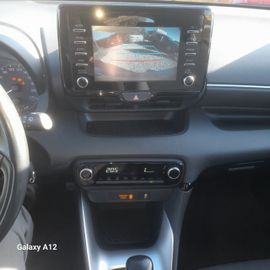Toyota Yaris - 10