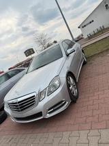 Mercedes-Benz Mercedes E300 CDI - gebrauchte Mercedes-Benz E 300 aus dem Jahr 2010