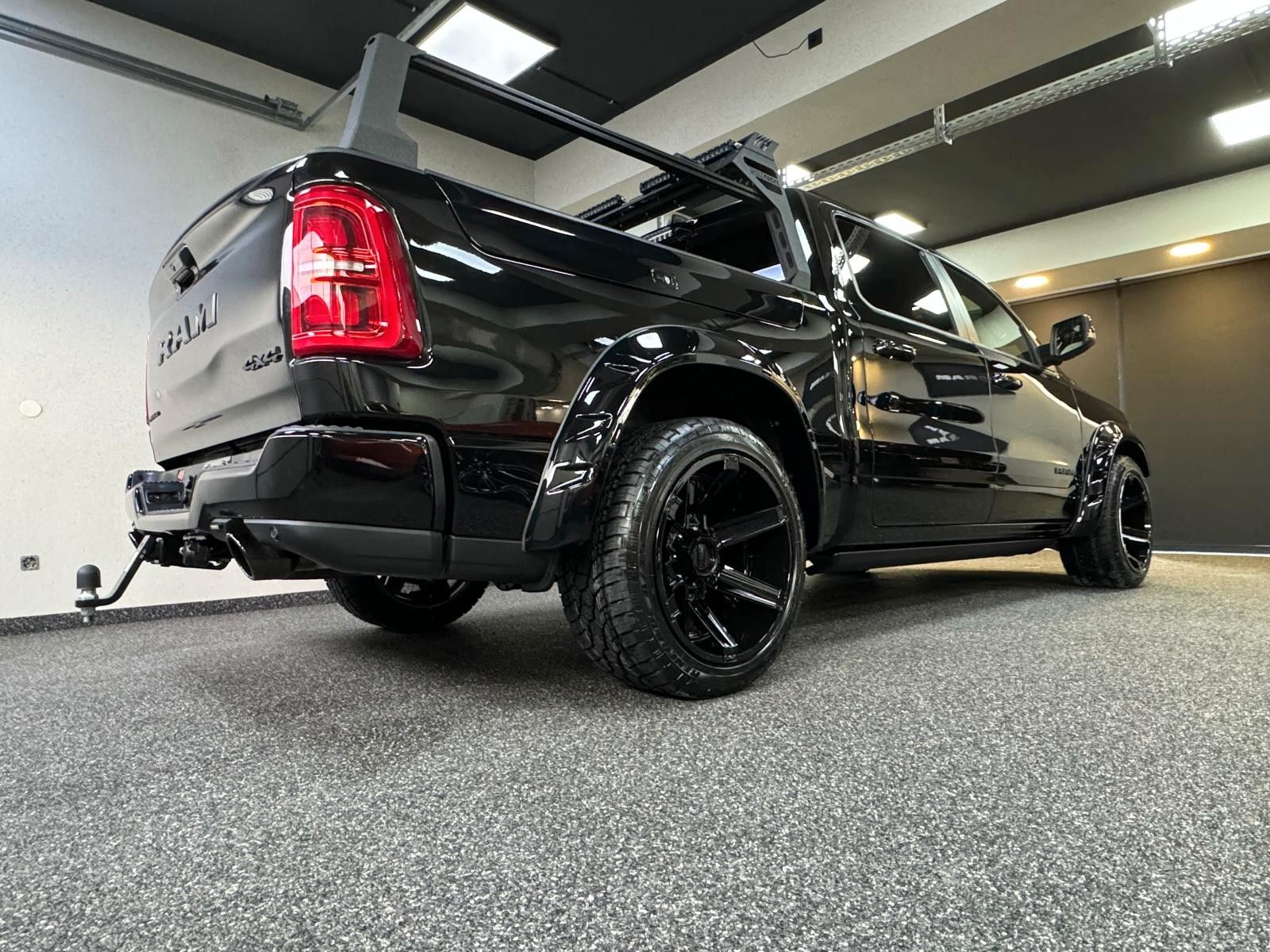 Fahrzeugabbildung Dodge RAM LIMITED HURRICANE 540 PS-LA CHANTI SPECIAL