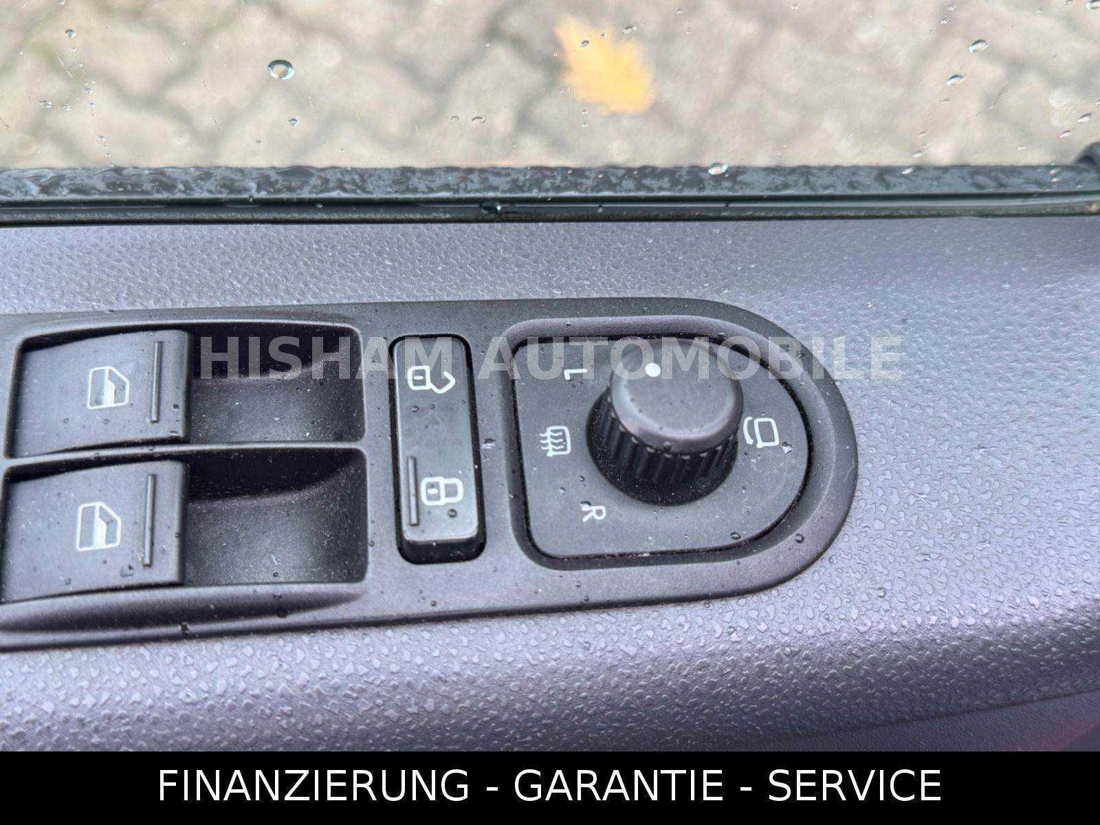 VOLKSWAGEN T5 MULTIVAN 2.0 TDI 140CH - DSG - STARTLINE - CHAUFFAGE STATIONNAIRE - ATTELAGE - DISTRIBUTION ET POMPE A EAU NEUVES - 149.900 KMS