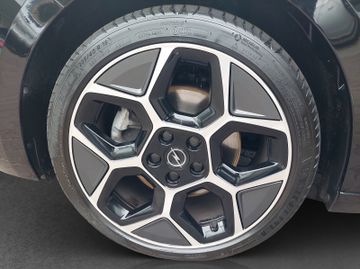 Fotografie 13 des Opel Astra ST 1.5D AT Ultimate Alcantara Schiebedach