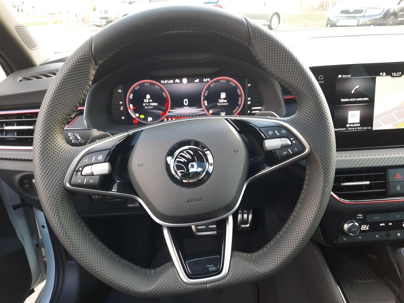 Scala Monte Carlo 1.5 TSI DSG Navi AHK PANO