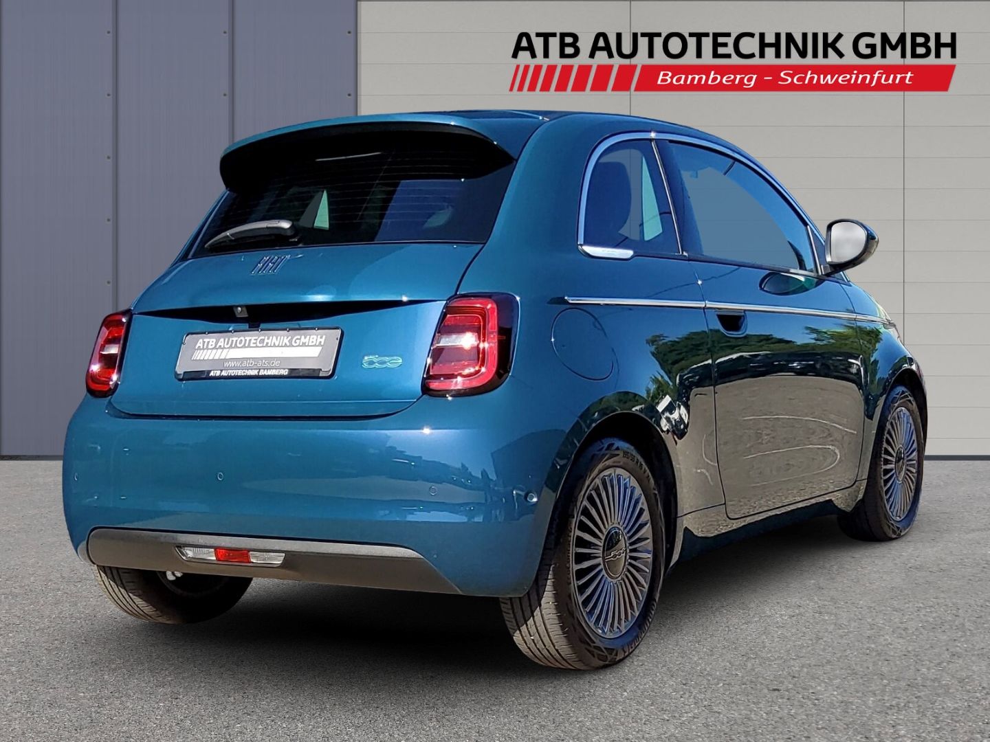 Fahrzeugabbildung Fiat 500e LED SHZ PDC DAB 360°DroneView Keyless CarPl