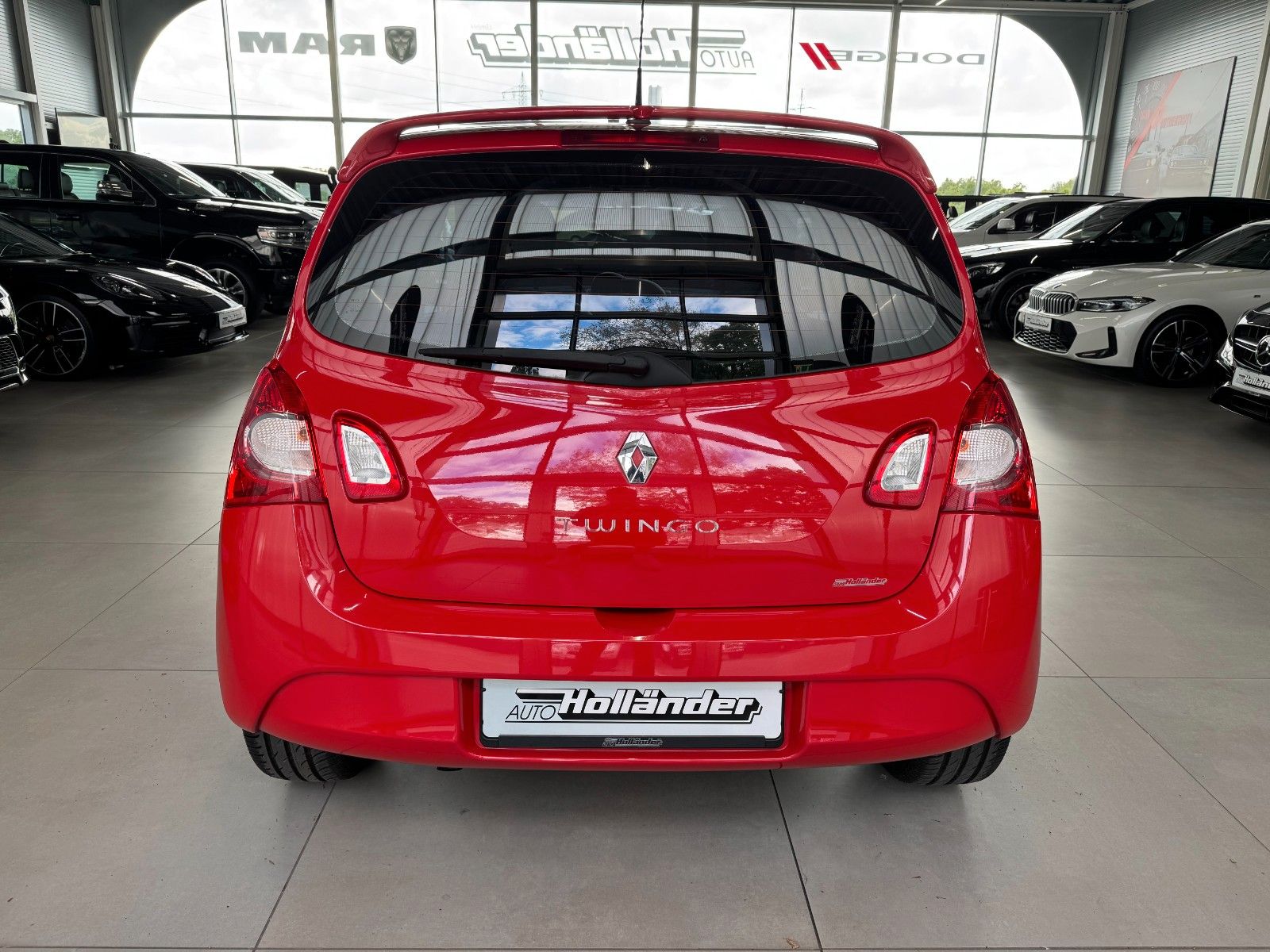 Fahrzeugabbildung Renault Twingo 1.2 Expression "Klima DAB 16"LM Tempomat"