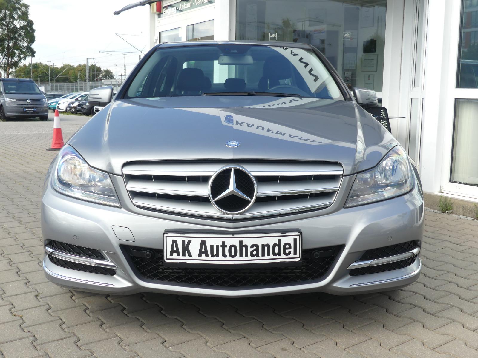 Mercedes-Benz C180 CGI Aut. Avantgarde Navi Lim Temp SZH PDC