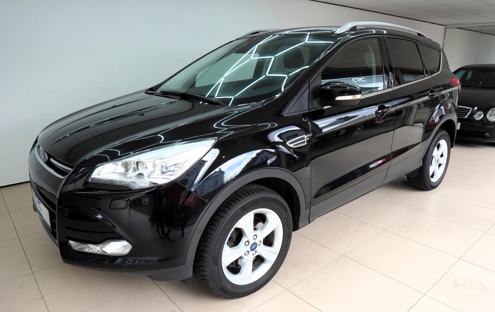 Ford Kuga Titanium *Autom.*Navi*Bi-Xenon*AHK*Shz*