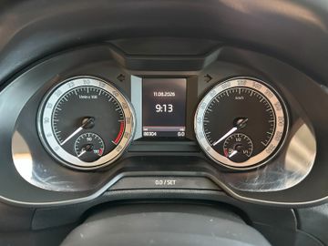 Skoda Octavia Combi *PANO*ACC*NAVI*LED*2-ZONEN*