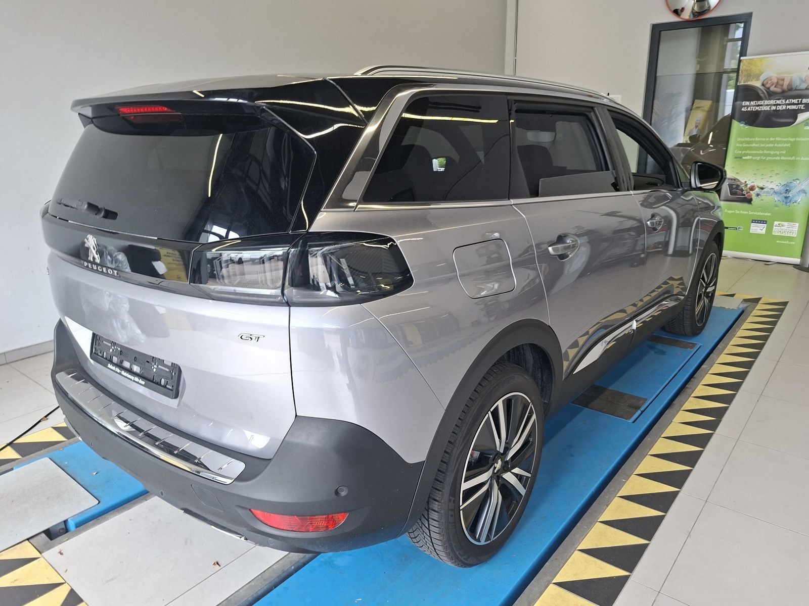 Peugeot 5008 GT Hybrid 136 e-DSC6 ACC MASSAGE KAMERA imagem 3
