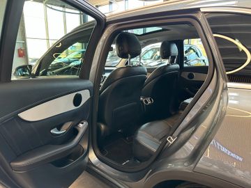 MYAUTOCENTER – Gebraucht- und Jahreswagen mit Werkstattservice in Pfaffenhofen Mercedes-Benz GLC 300 de *AMG*4Matic*Keyles*LED*Kamera*