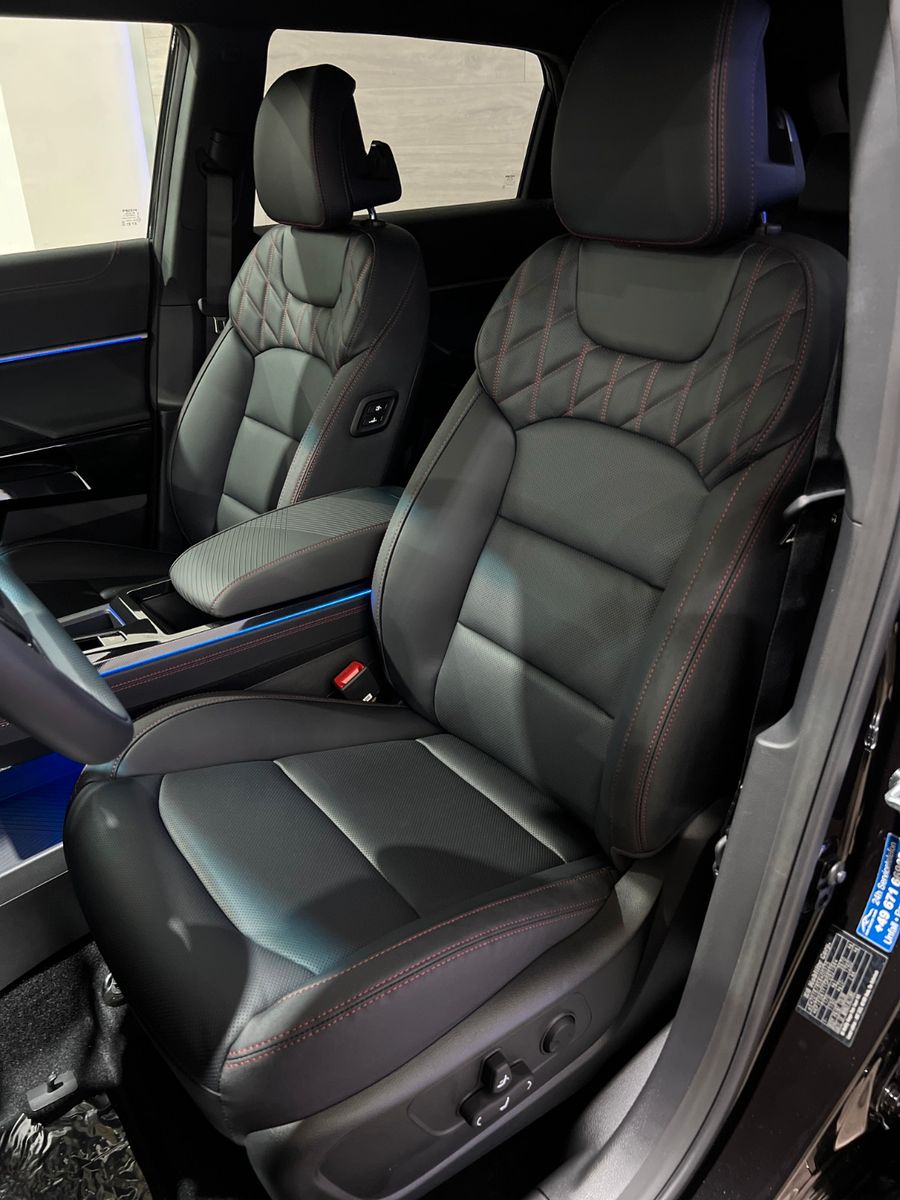 Fahrzeugabbildung Ssangyong KGM ACTYON Lux**NEU**360°**4WD**ACC**Wildleder**