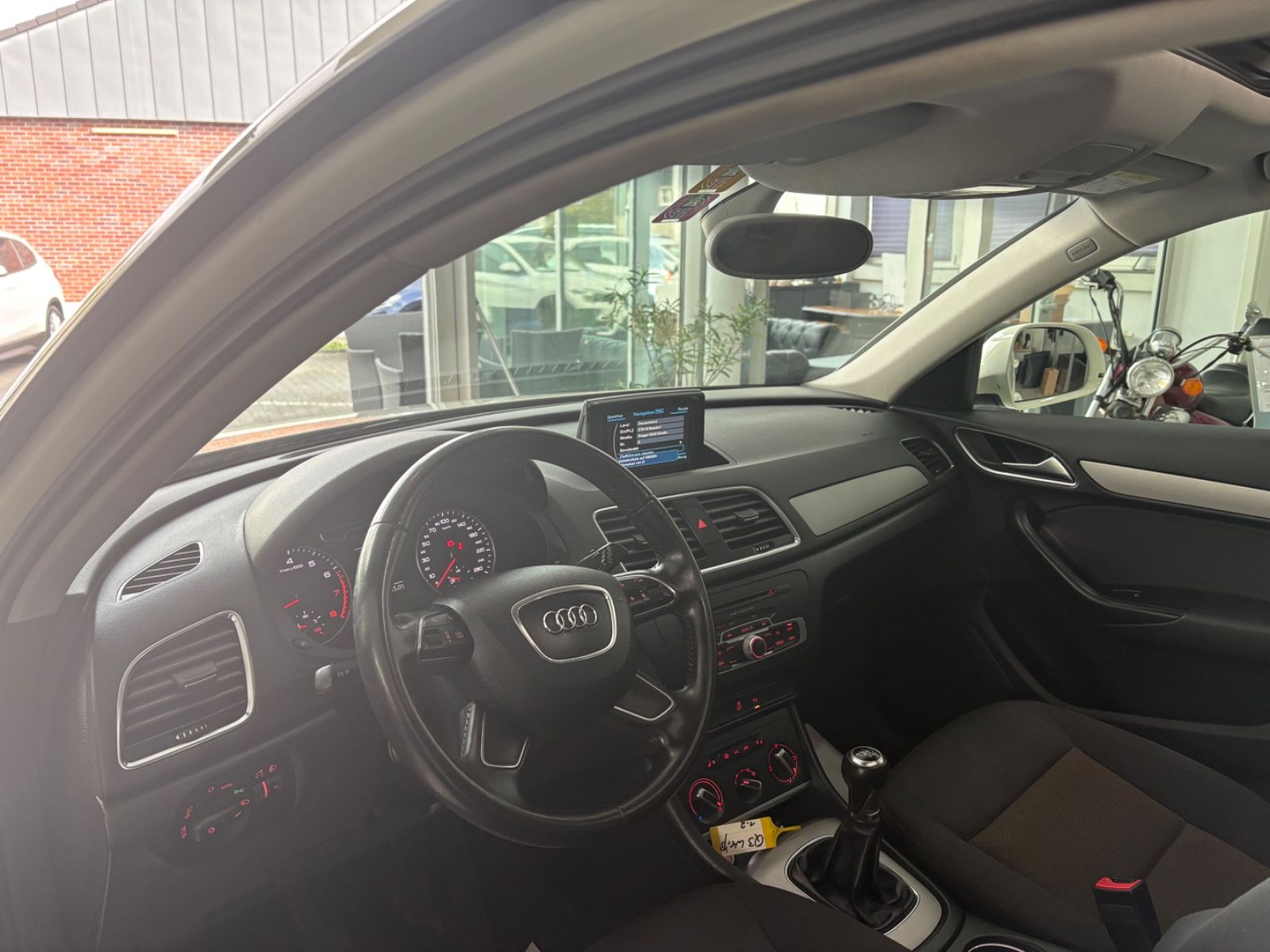 Fahrzeugabbildung Audi Q3 1.4 TFSI * PANORAMADACH*NAVI* 1.HAND *