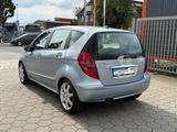 Mercedes-Benz A 170 AVANTGARDE *NAVI*PDC*LEDER*XENON* - Mercedes-Benz A 170 mit Benzin-Antrieb