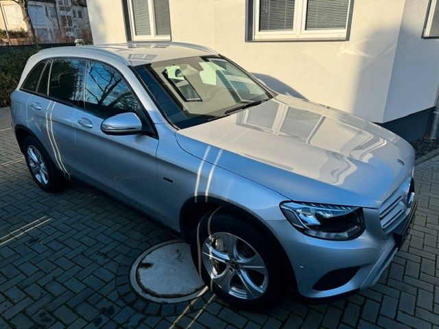 Image of Mercedes-Benz GLC 350