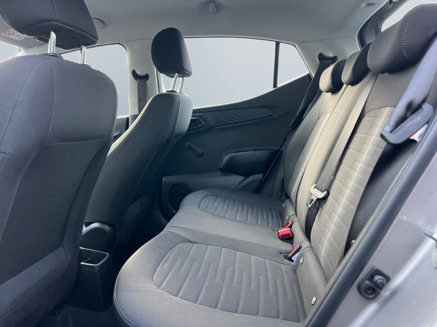 Hyundai i10 1.2 Trend *CarPlay*PDC hi*SHZ*LHZ*DAB*Tempo*
