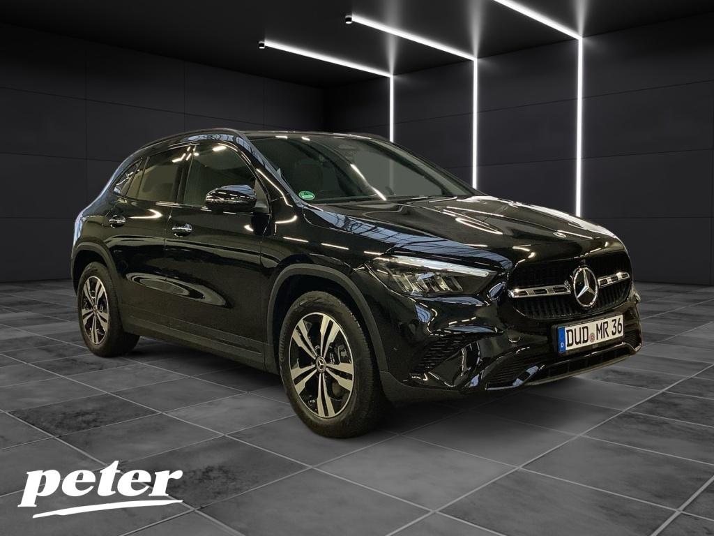 Mercedes-Benz GLA 220 d 4MATIC PROGRESSIV+NIGHT+PARKAS+18''+AH