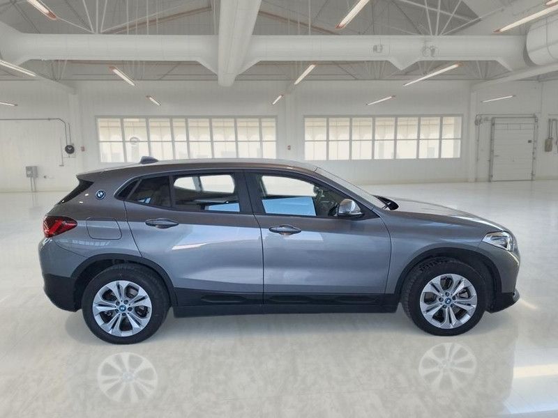 BMW X2 XDRIVE 25E BUSINESS X AUTOMATICO SUV imagem 3