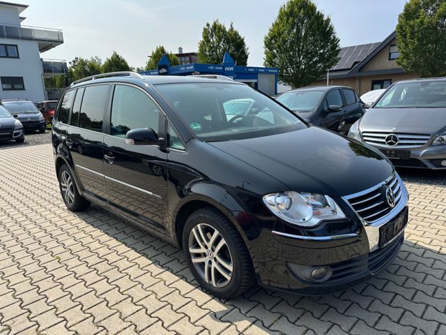 Volkswagen Touran Highline Automatik Leder Navi Schiebed.