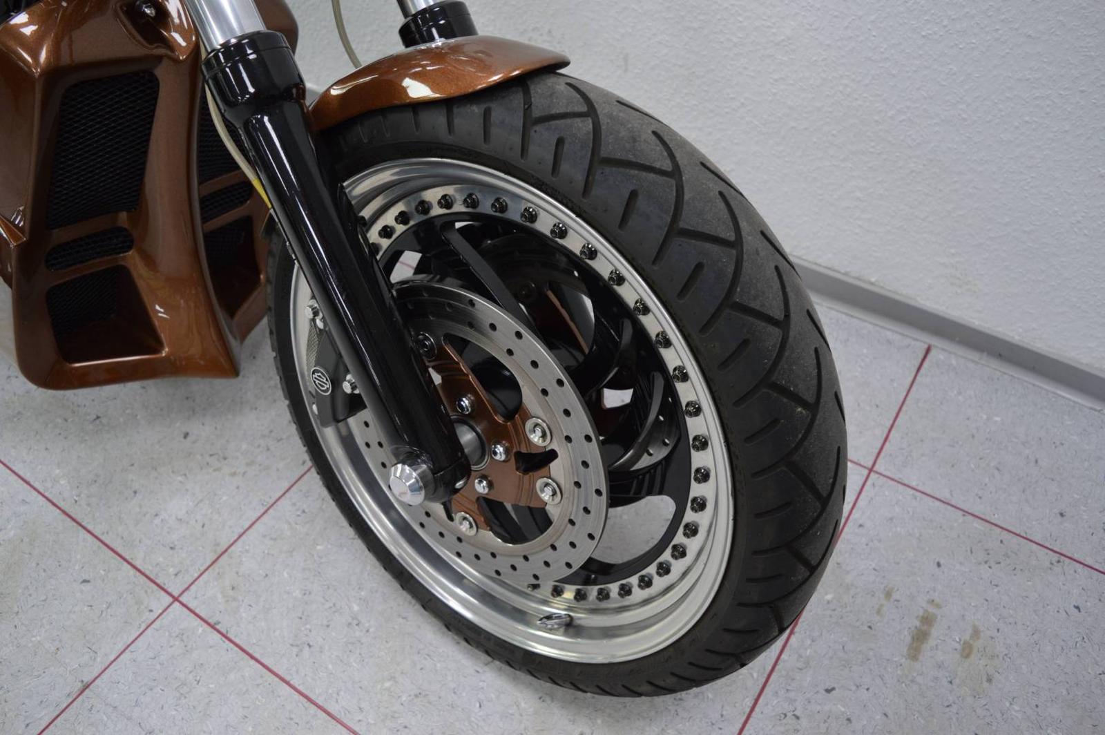 Harley-Davidson V Rod VRSCA +CUSTOMBIKE+LOTTERMANN+SUPERTRAPP+