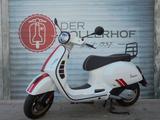 Vespa GTS 125 Racing Sixties - VESPA GTS 125