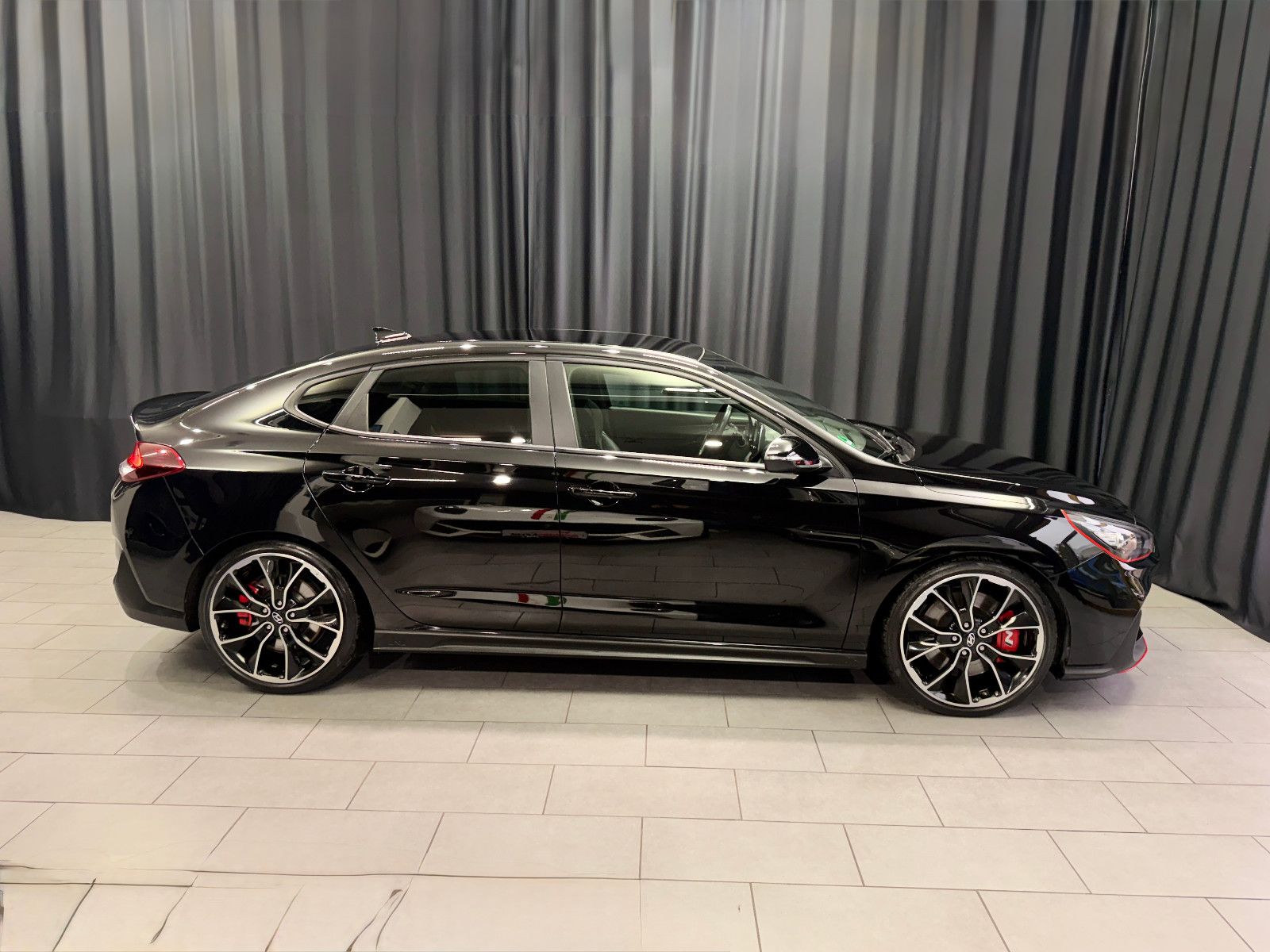 Fahrzeugabbildung Hyundai i30 Fastback N Performance|SCHALTER|PDC|NAVI