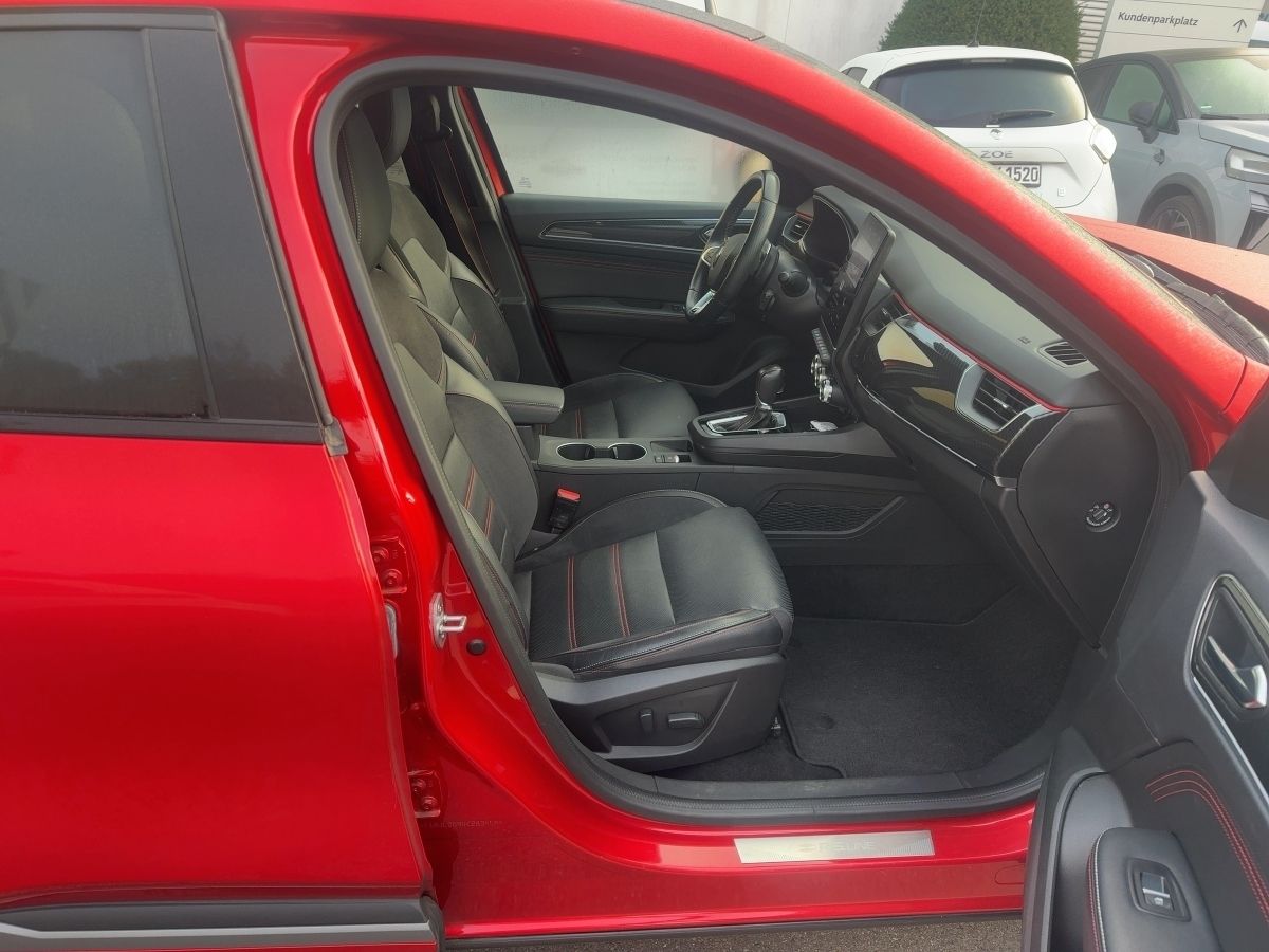 Fahrzeugabbildung Renault Arkana R.S. LINE TCe 140 EDC Autob. u. Stauass.
