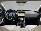 Jaguar XE P250 Aut. R-Dynamic Black - Jaguar XE: R Dynamic Black