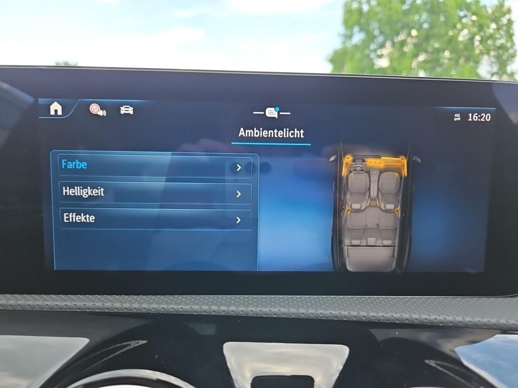 Fahrzeugabbildung Mercedes-Benz CLA 180 SB Night AHK Pano KeyLess Totwi. Ambie.