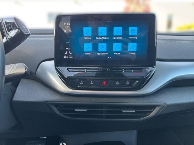 ID.4 Pro Performance electric ACC CarPlay