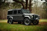 Land Rover Defender 2.2 D SW 110" Adventure Limited Edition - Land Rover Defender: Edition