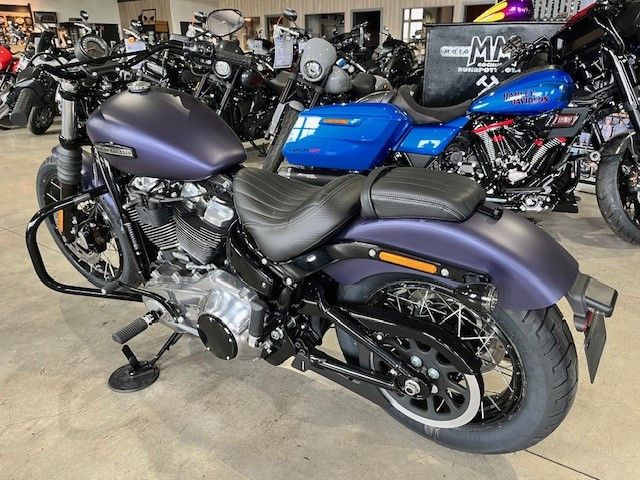 Fahrzeugabbildung Harley-Davidson FXBB Street Bob 117cui MY25