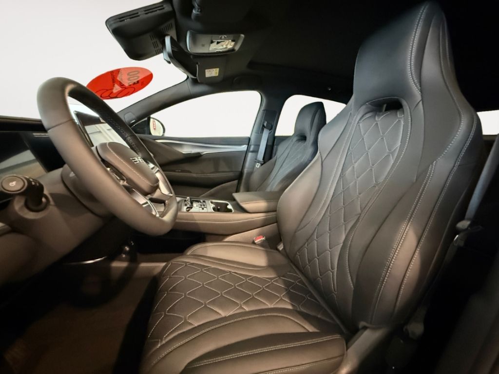 BYD SEALION 7