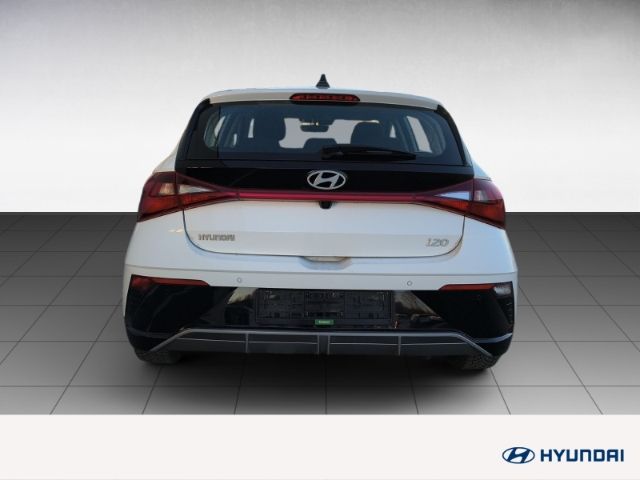 Fahrzeugabbildung Hyundai i20 Trend +KLIMA+NAVI+SHZ+PDC+RFK+CARPLAY+UVM+