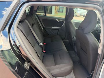Volvo V60 - 11