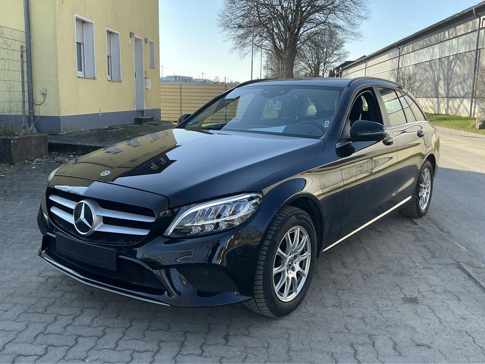 Mercedes-Benz C 200 d*Business*SHZ*AHK*LED*PDC*DAB*